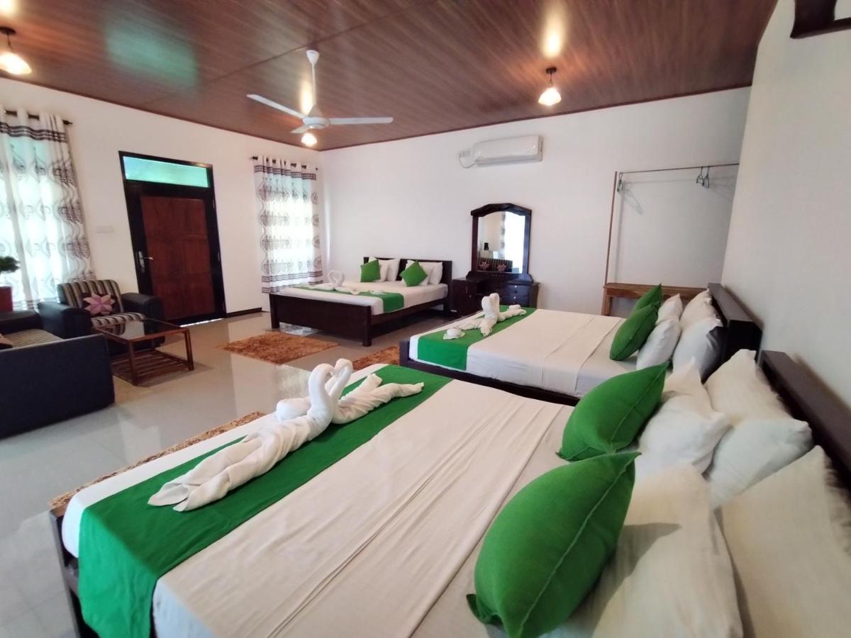 Village Mango Resort Yala ティッサマハーラーマ エクステリア 写真