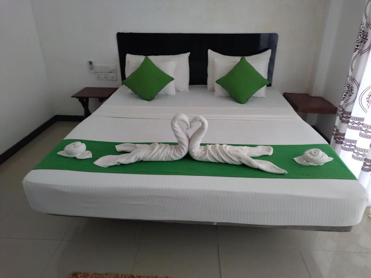 Village Mango Resort Yala ティッサマハーラーマ エクステリア 写真